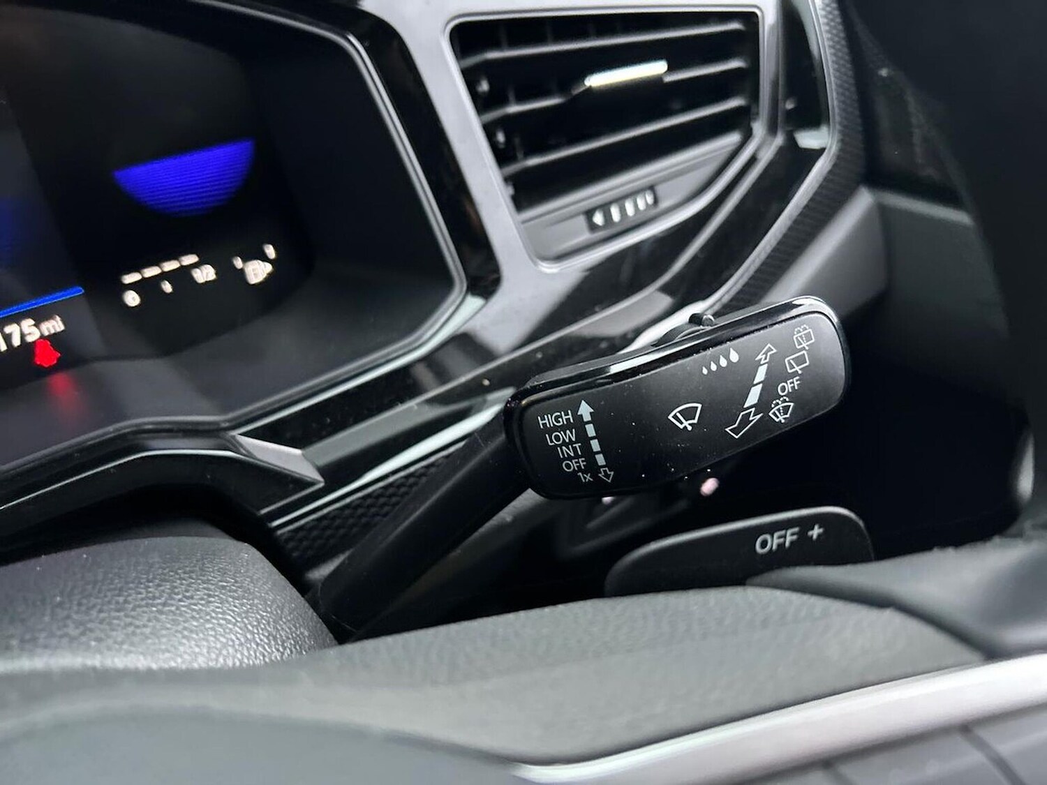 Used Volkswagen Polo 2024 for sale - 76211965: Photo 28