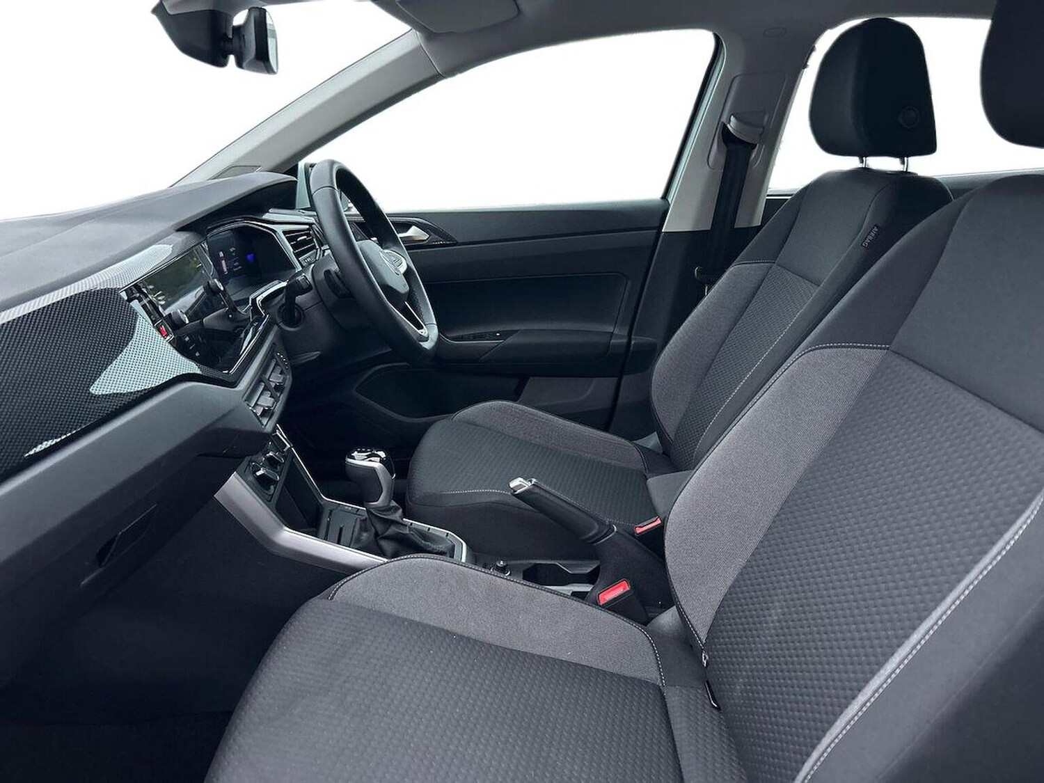 Used Volkswagen Polo 2024 for sale - 76211965: Photo 7