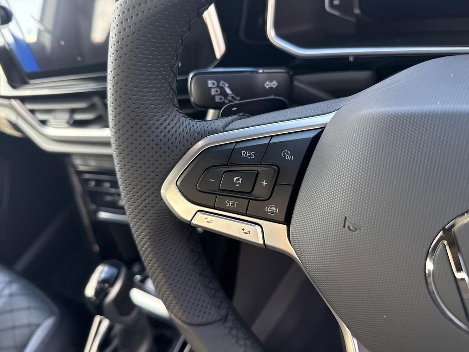 Used Volkswagen T-Roc 2025 for sale - 76444492: Photo 27