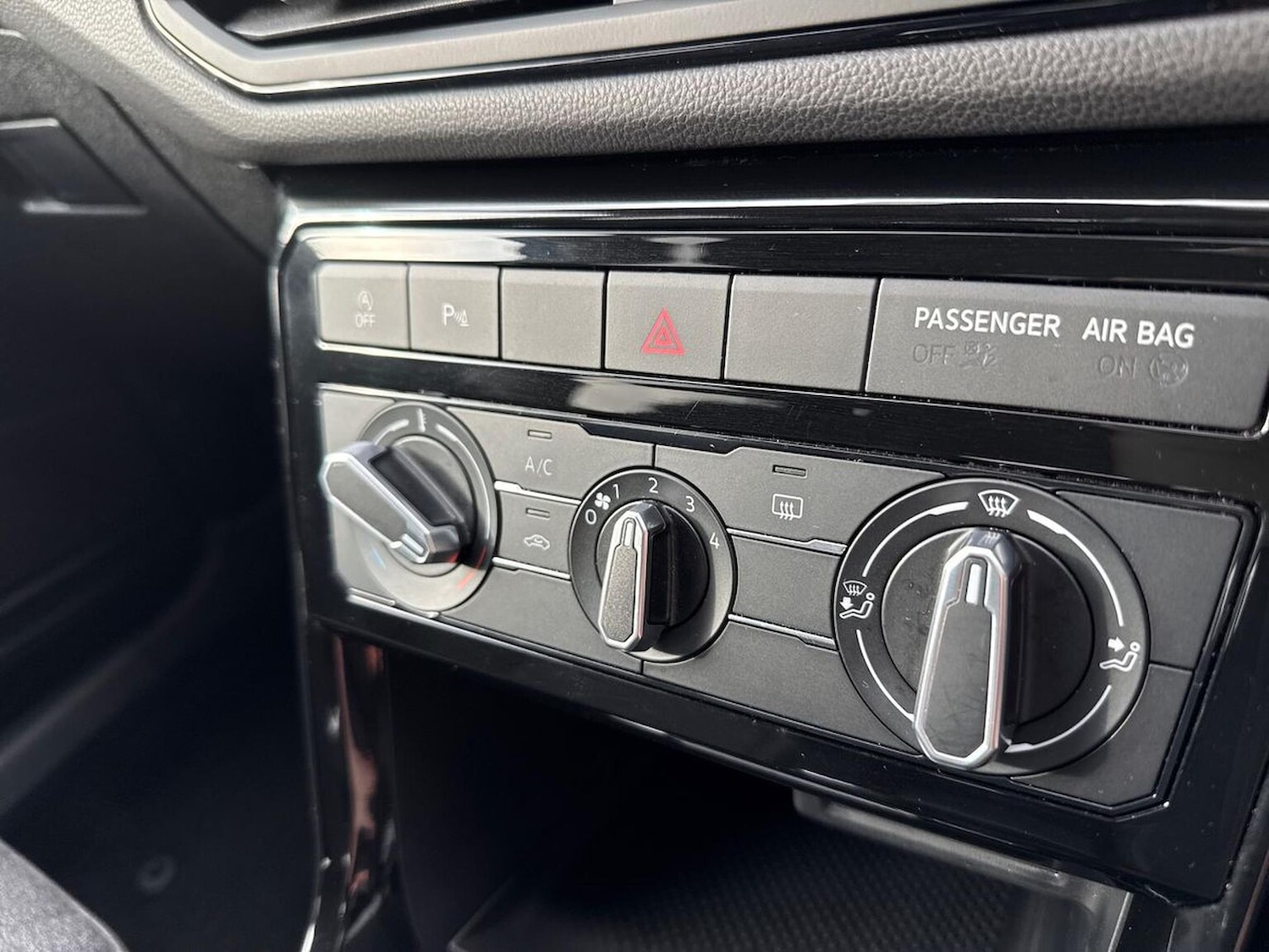Used Volkswagen T-Cross 2024 for sale - 76179026: Photo 12