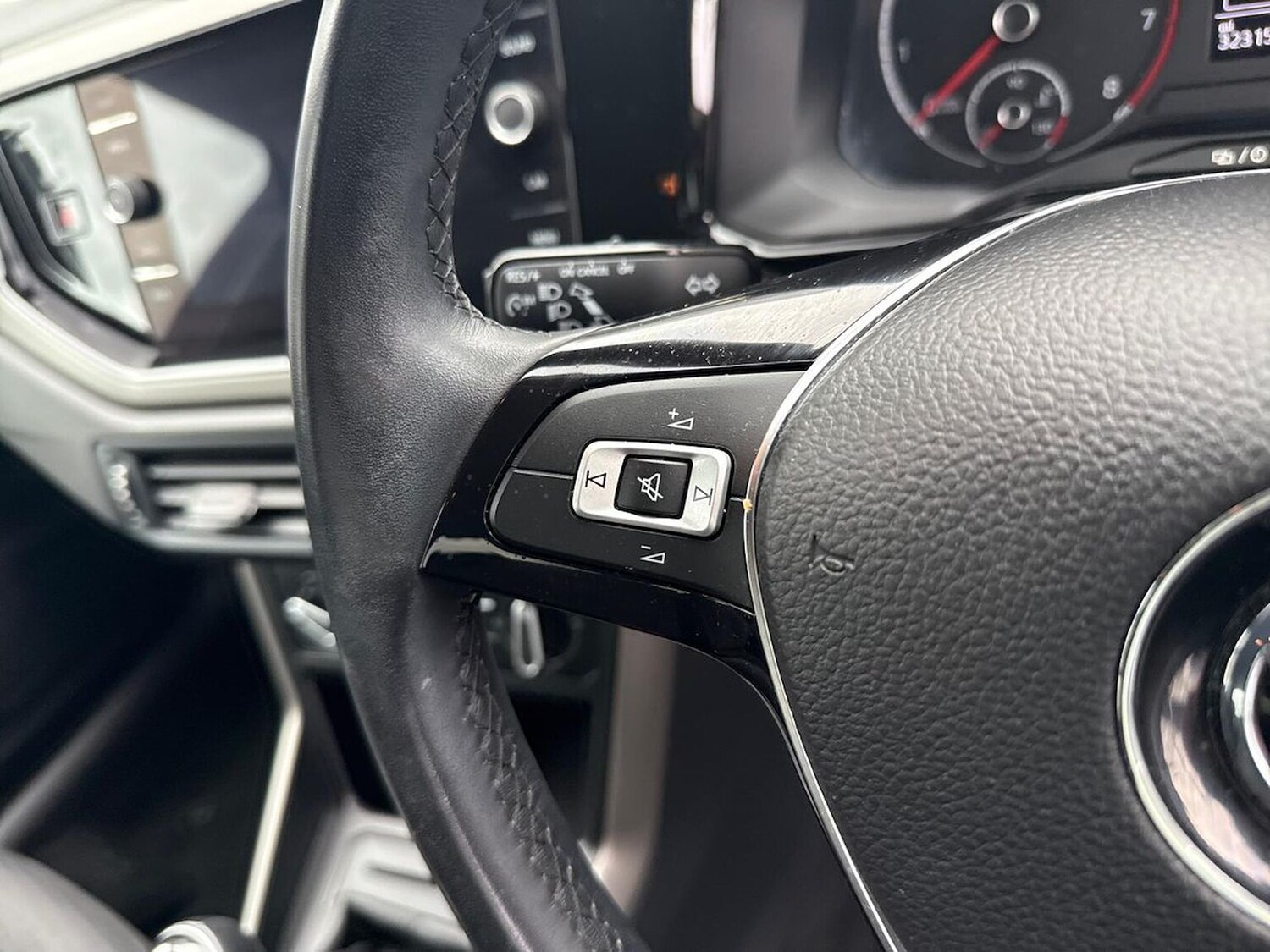 Used Volkswagen Polo 2020 for sale - 76477344: Photo 26