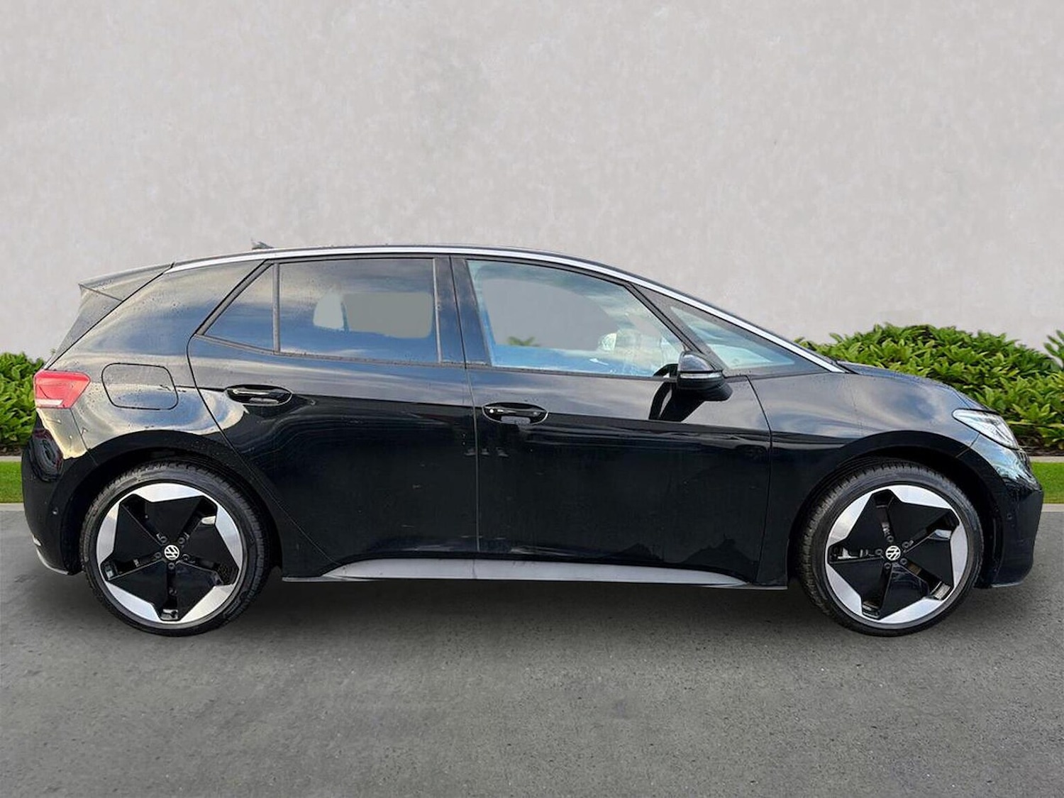 Used Volkswagen ID.3 2025 for sale - 77488888: Photo 3