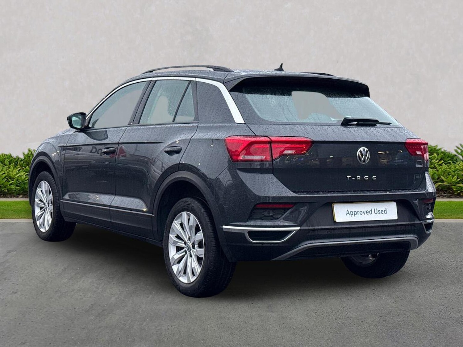 Used Volkswagen T-Roc 2020 for sale - 76547669: Photo 2