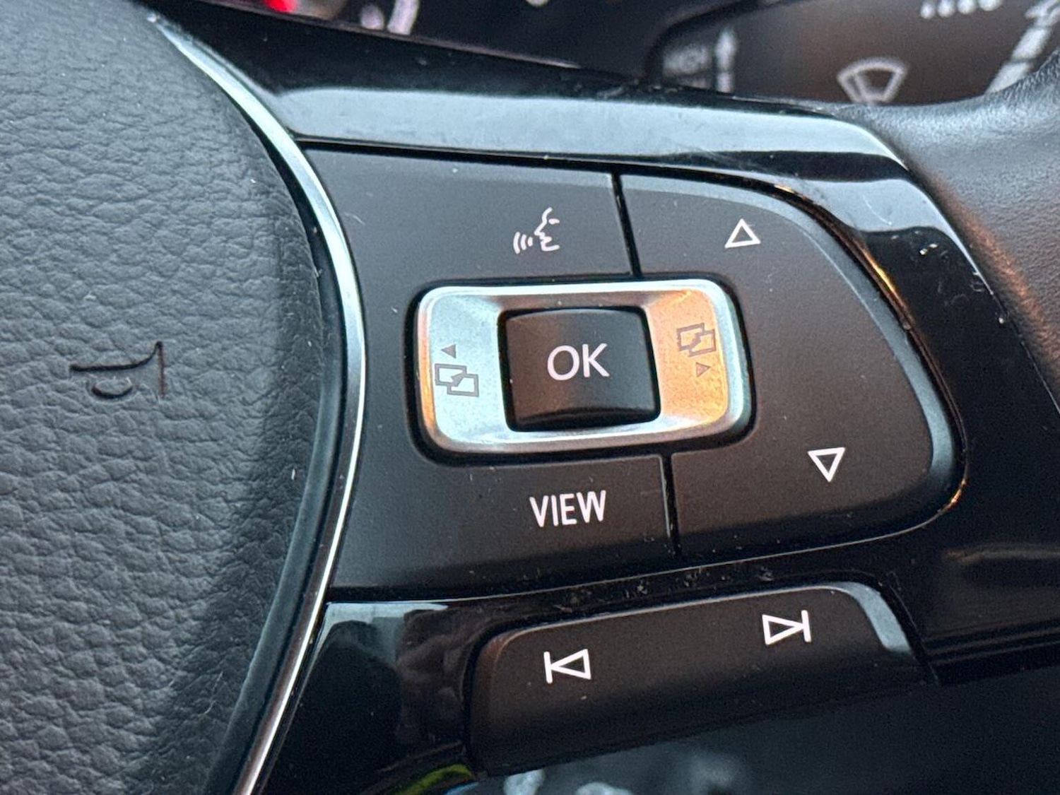 Used Volkswagen T-Roc 2020 for sale - 76547669: Photo 24