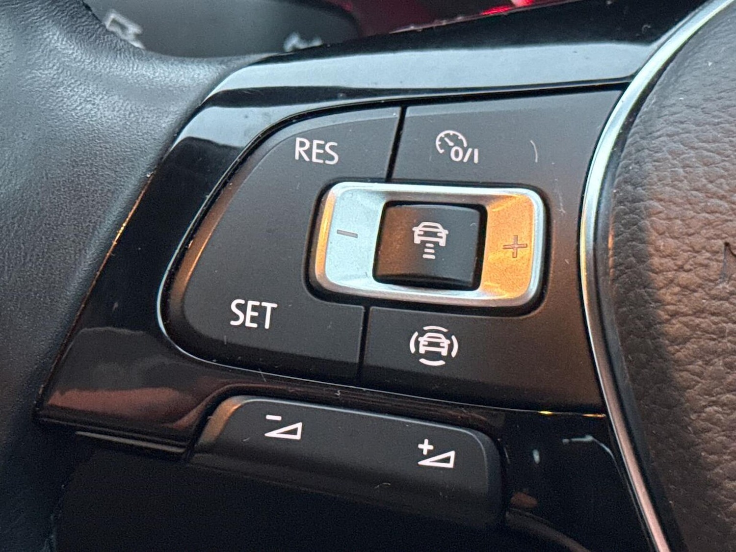 Used Volkswagen T-Roc 2020 for sale - 76547669: Photo 25