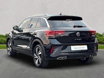 Used Volkswagen T-Roc 2023 for sale - 76030361: Photo 2