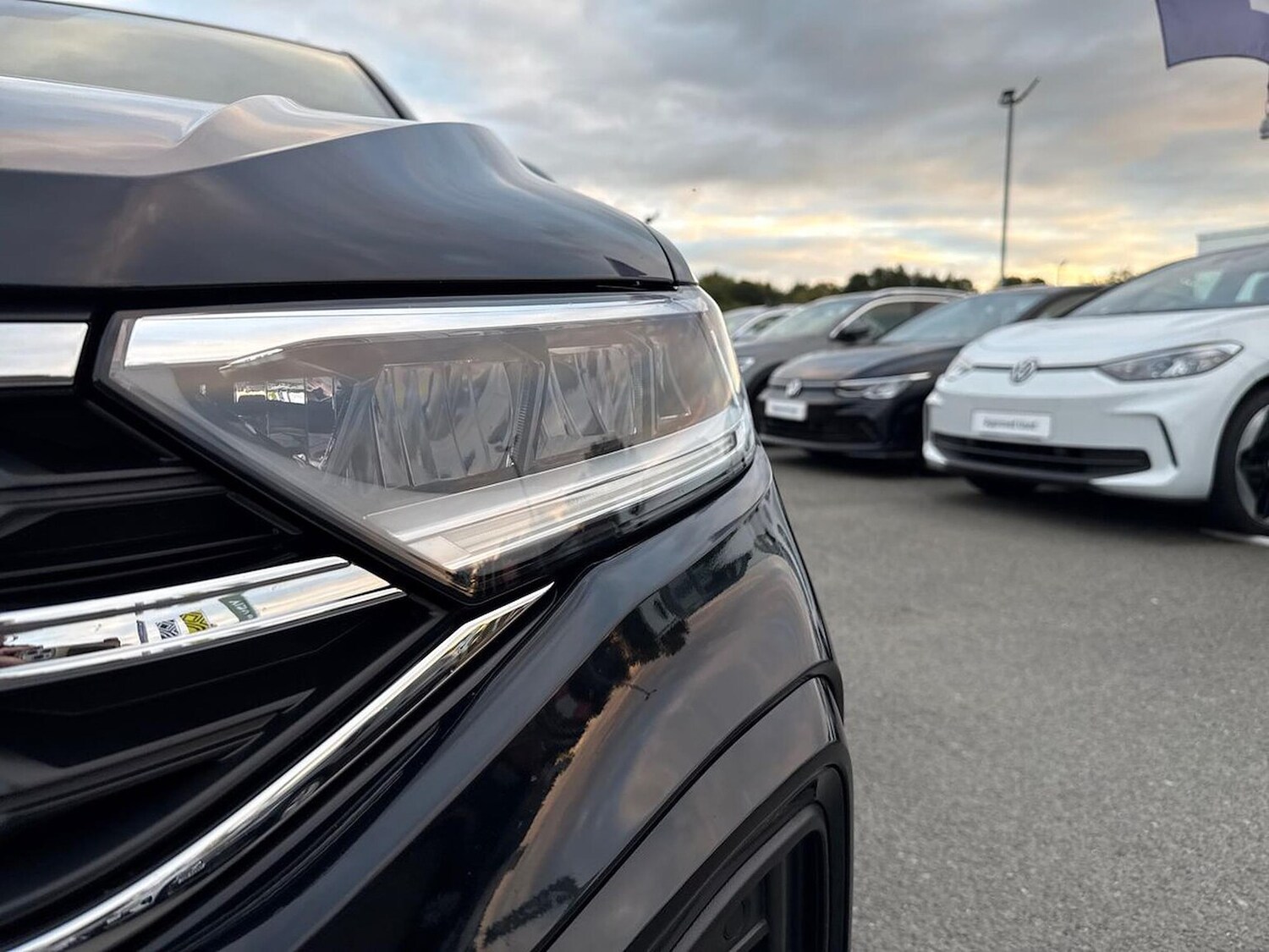 Used Volkswagen T-Roc 2023 for sale - 76030361: Photo 32