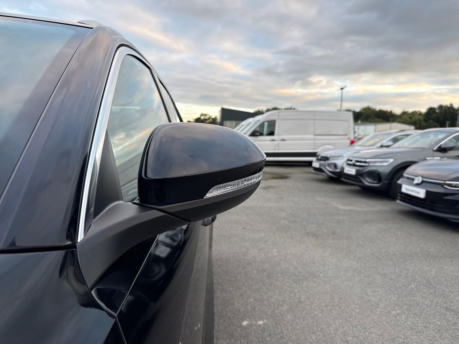 Used Volkswagen T-Roc 2023 for sale - 76030361: Photo 35