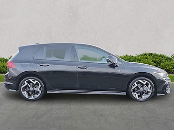 Used Volkswagen Golf 2025 for sale - 77629301: Photo