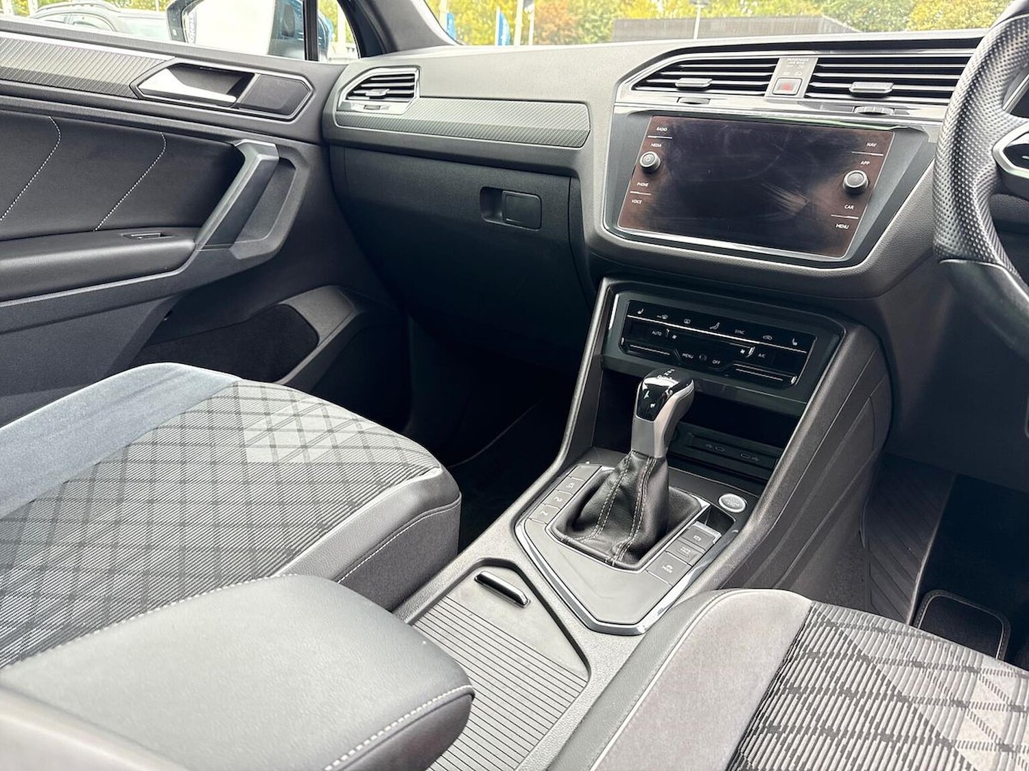 Used Volkswagen Tiguan 2021 for sale - 76316696: Photo 13
