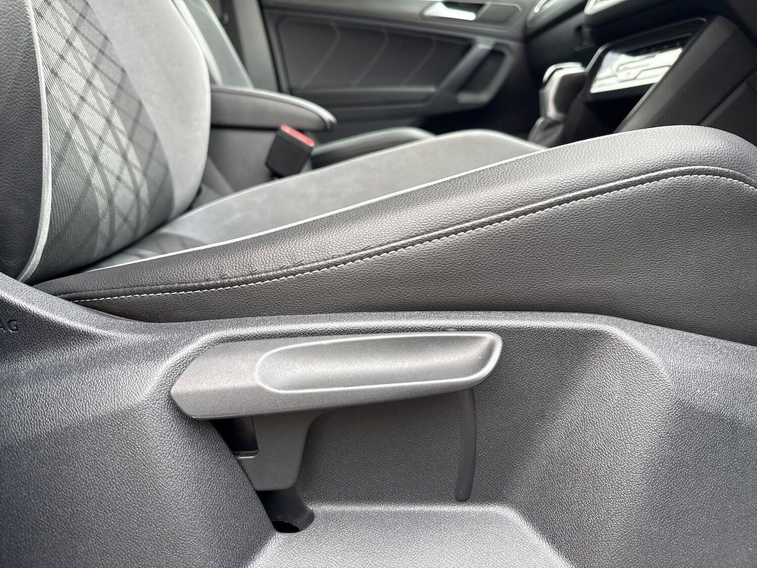 Used Volkswagen Tiguan 2021 for sale - 76316696: Photo 30