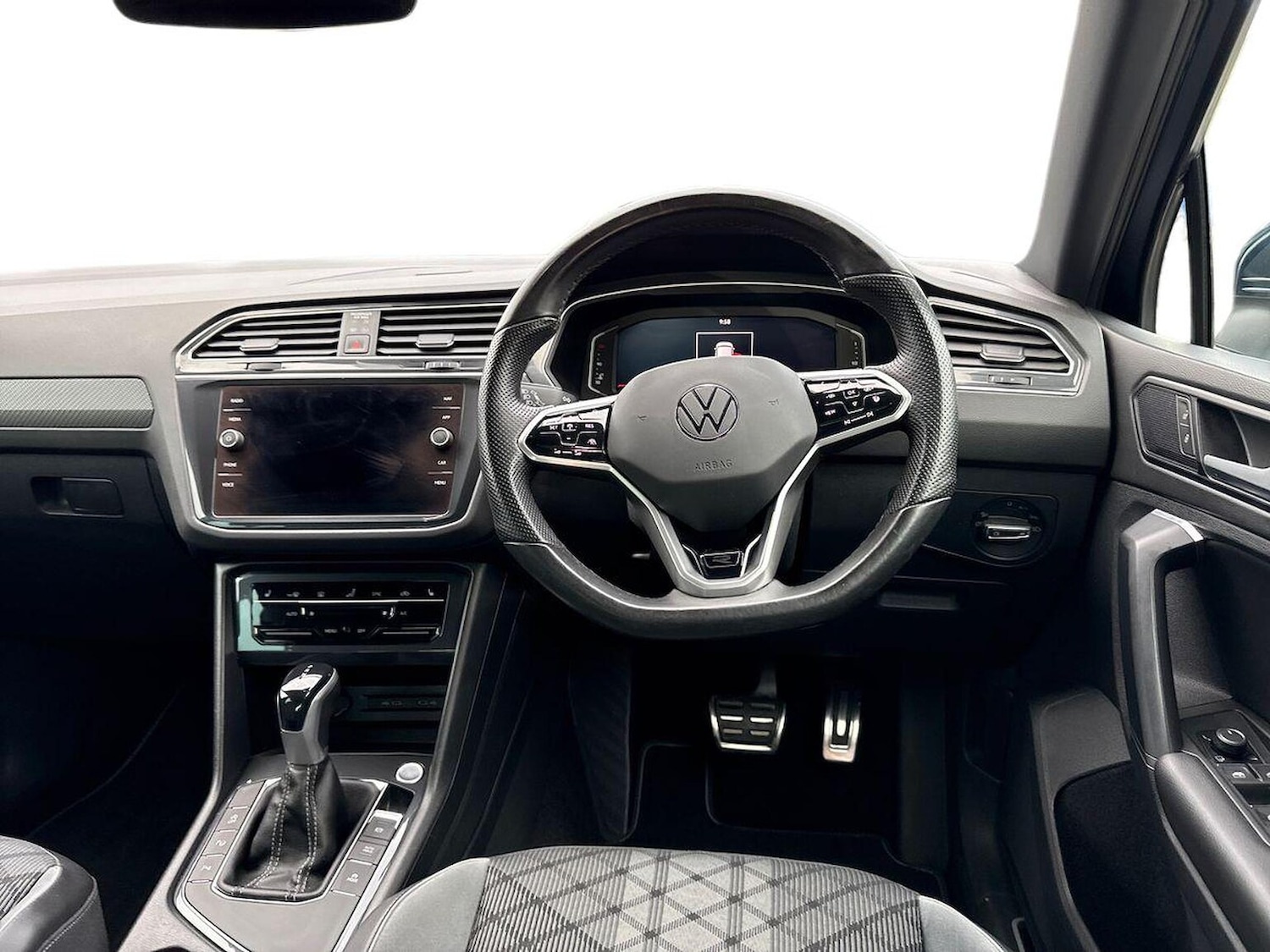 Used Volkswagen Tiguan 2021 for sale - 76316696: Photo 9
