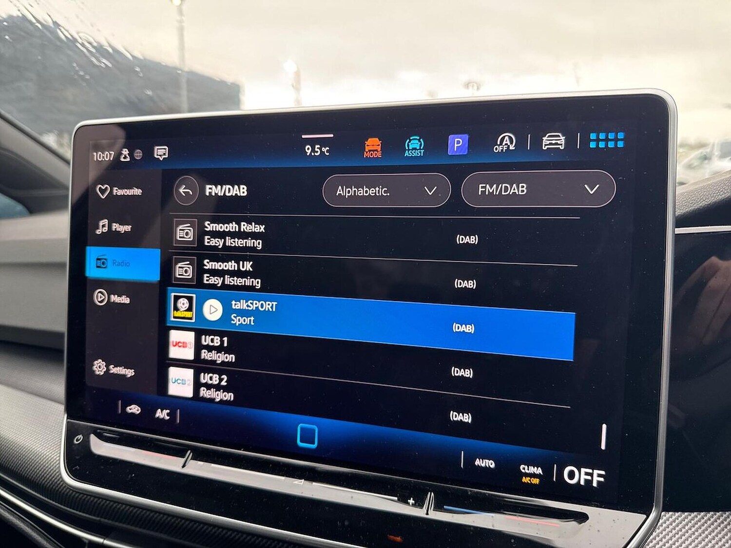 Used Volkswagen Golf 2024 for sale - 76547692: Photo 11