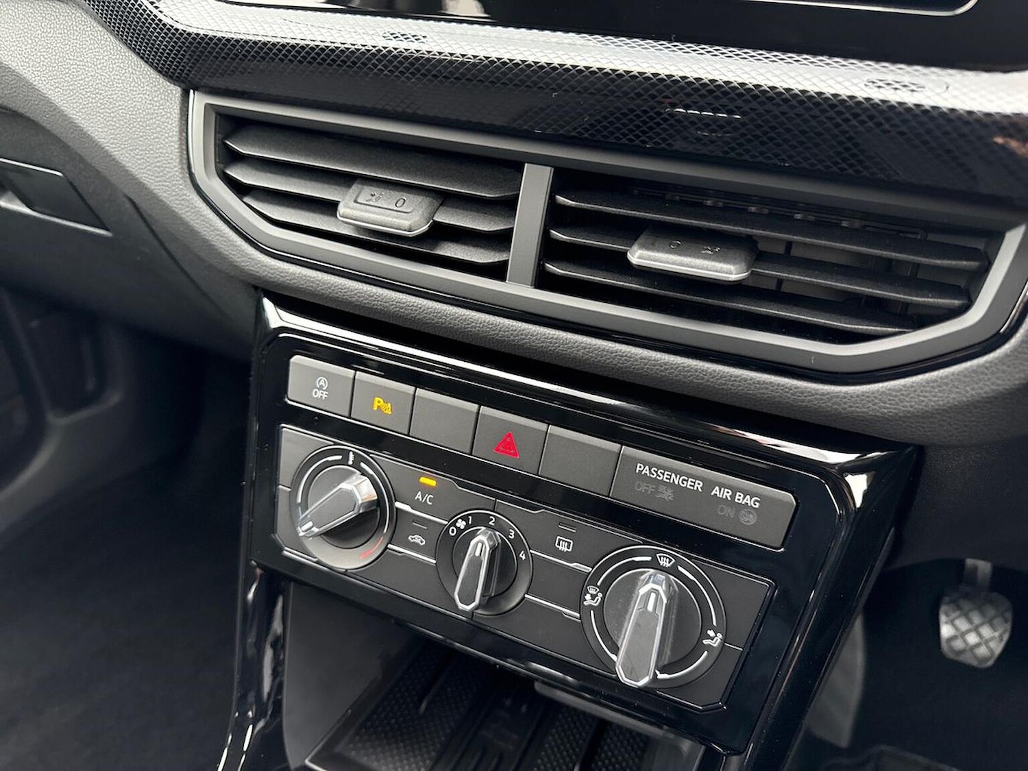 Used Volkswagen T-Cross 2025 for sale - 76157190: Photo 22