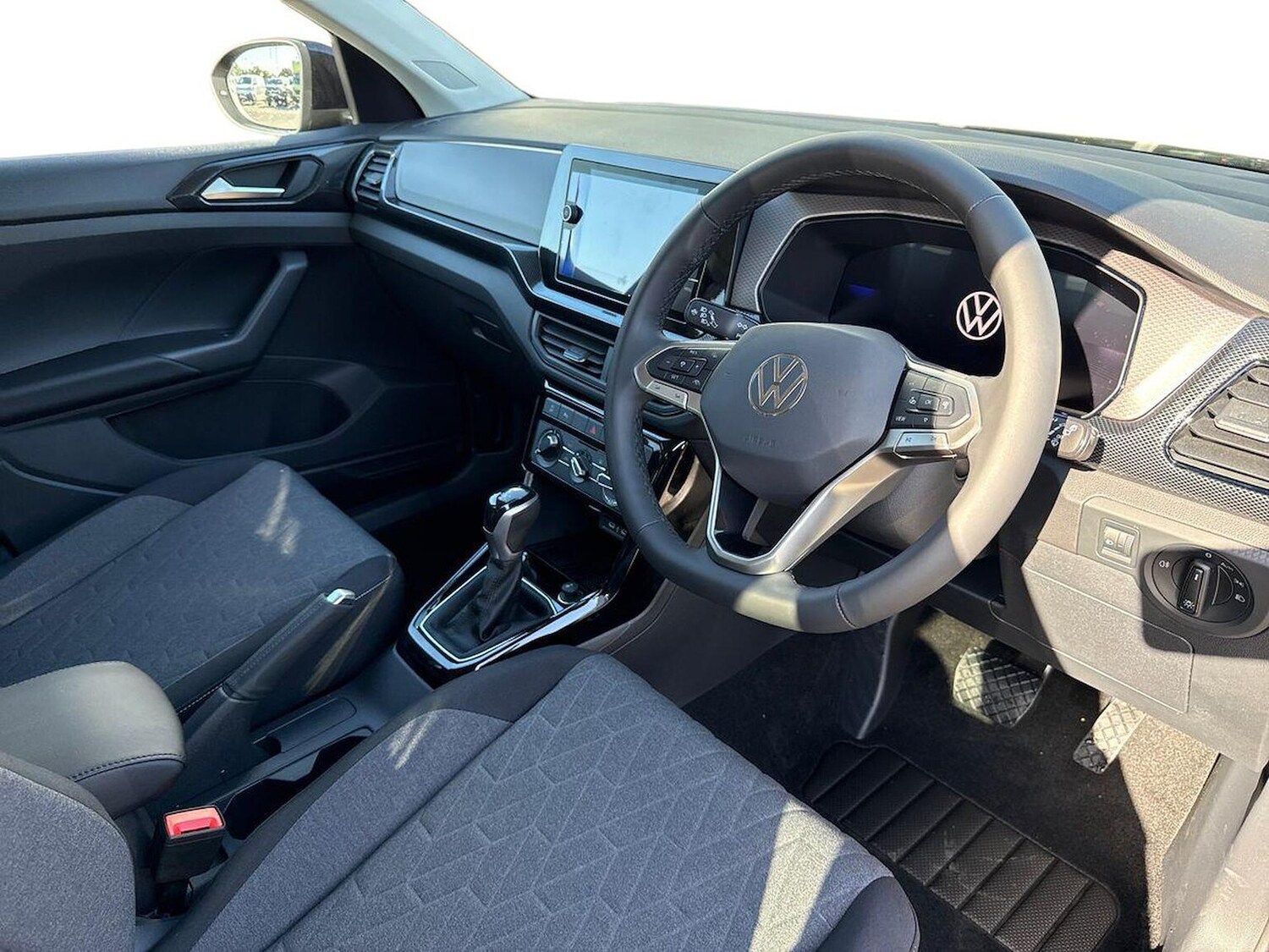 Used Volkswagen T-Cross 2025 for sale - 76082533: Photo 15