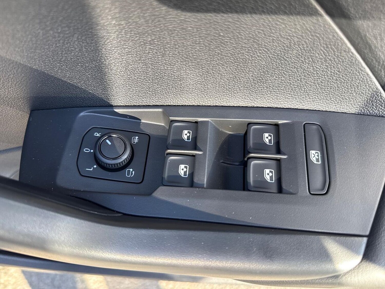 Used Volkswagen T-Cross 2025 for sale - 76082533: Photo 21