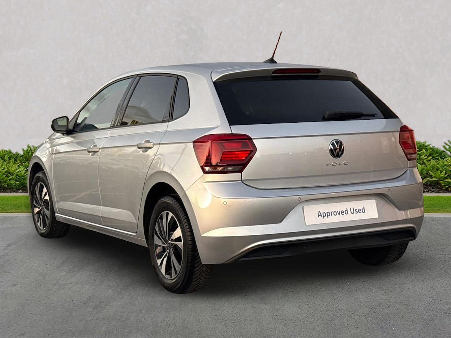 Used Volkswagen Polo 2021 for sale - 76598959: Photo 2