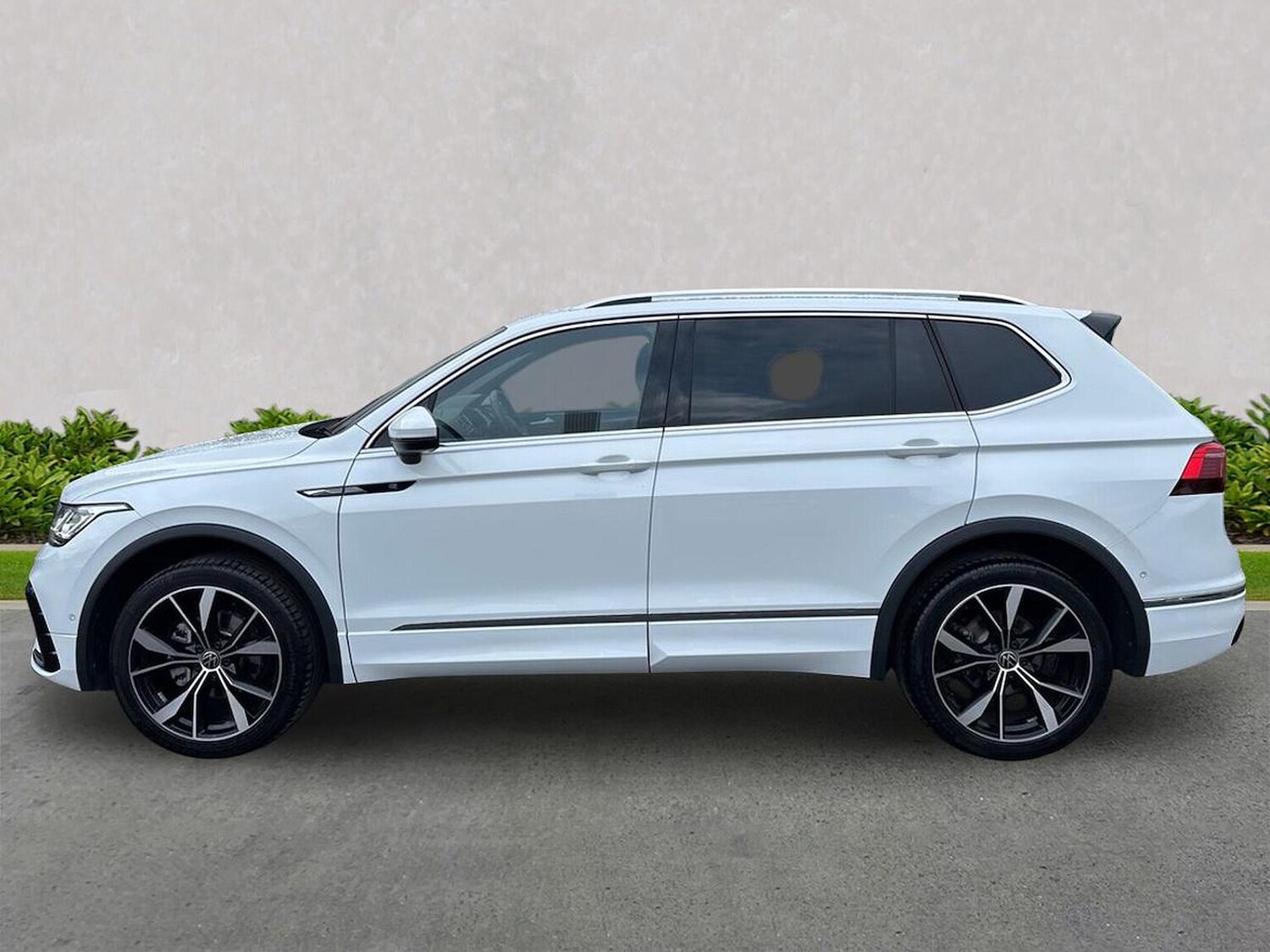 Used Volkswagen Tiguan Allspace 2025 for sale - 76316700: Photo 19