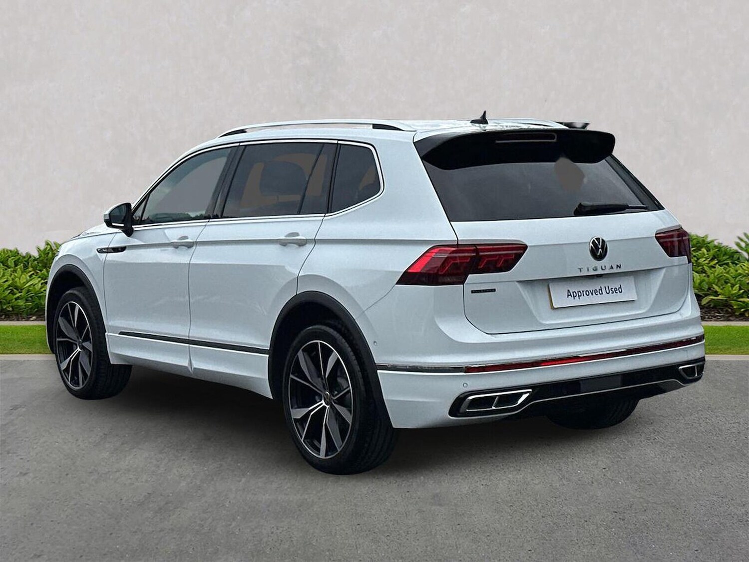 Used Volkswagen Tiguan Allspace 2025 for sale - 76316700: Photo 2