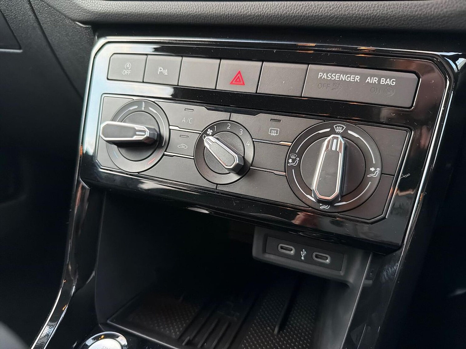 Used Volkswagen T-Cross 2025 for sale - 77650295: Photo 14