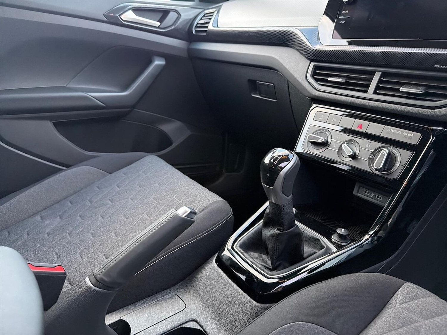 Used Volkswagen T-Cross 2025 for sale - 77650295: Photo 15