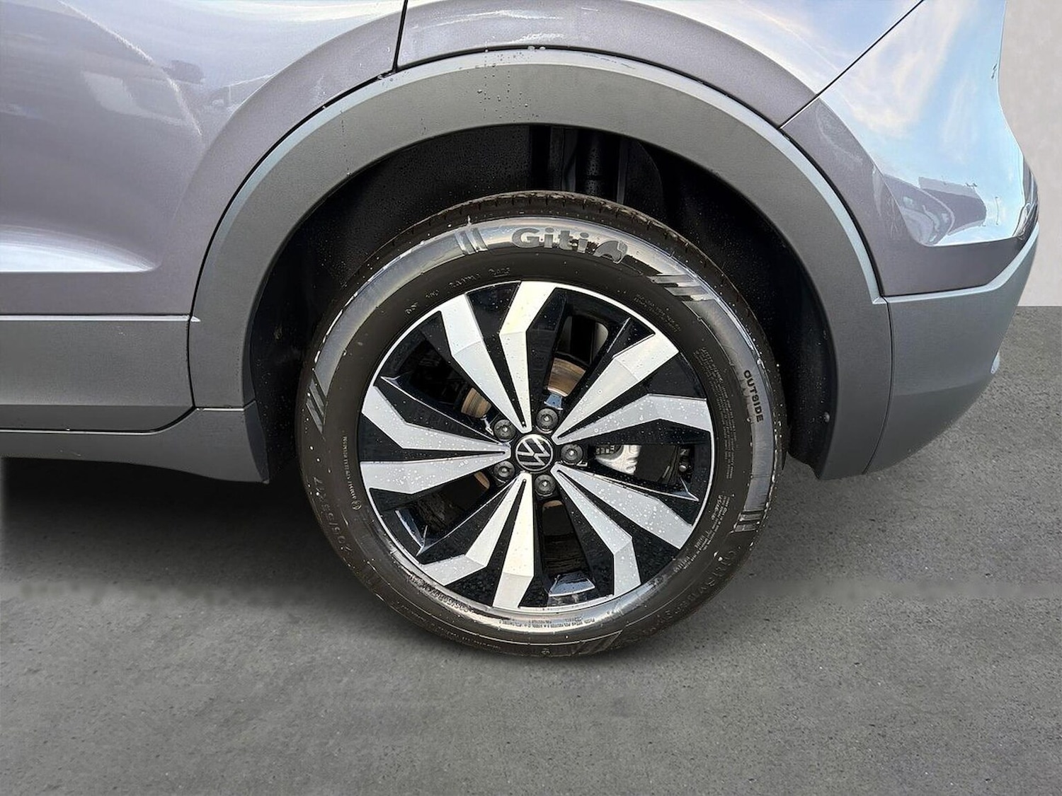 Used Volkswagen T-Cross 2025 for sale - 77650295: Photo 8