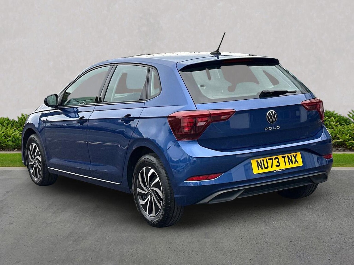 Used Volkswagen Polo 2023 for sale - 76316699: Photo 2