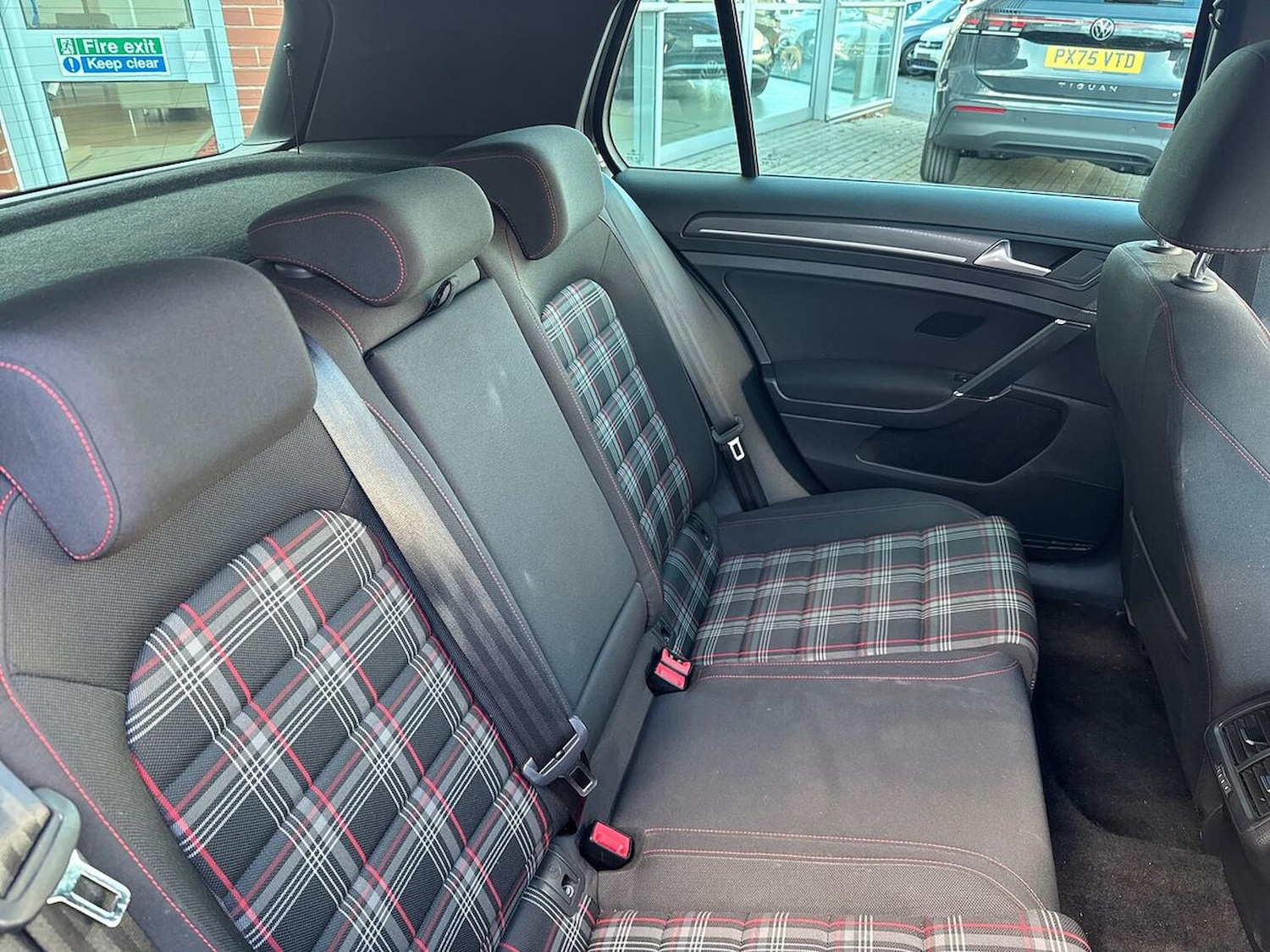 Used Volkswagen Golf 2019 for sale - 76383350: Photo 16