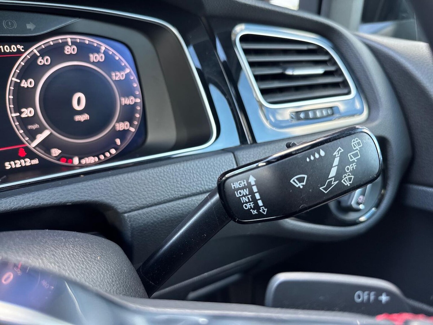 Used Volkswagen Golf 2019 for sale - 76383350: Photo 28