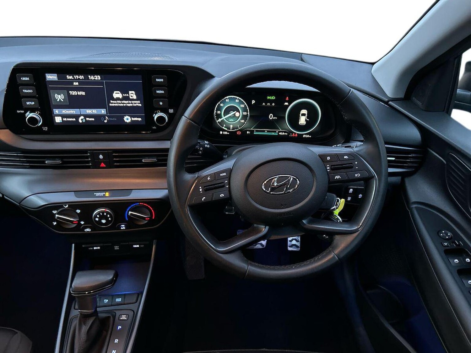 Used Hyundai BAYON 2023 for sale - 77707445: Photo 9