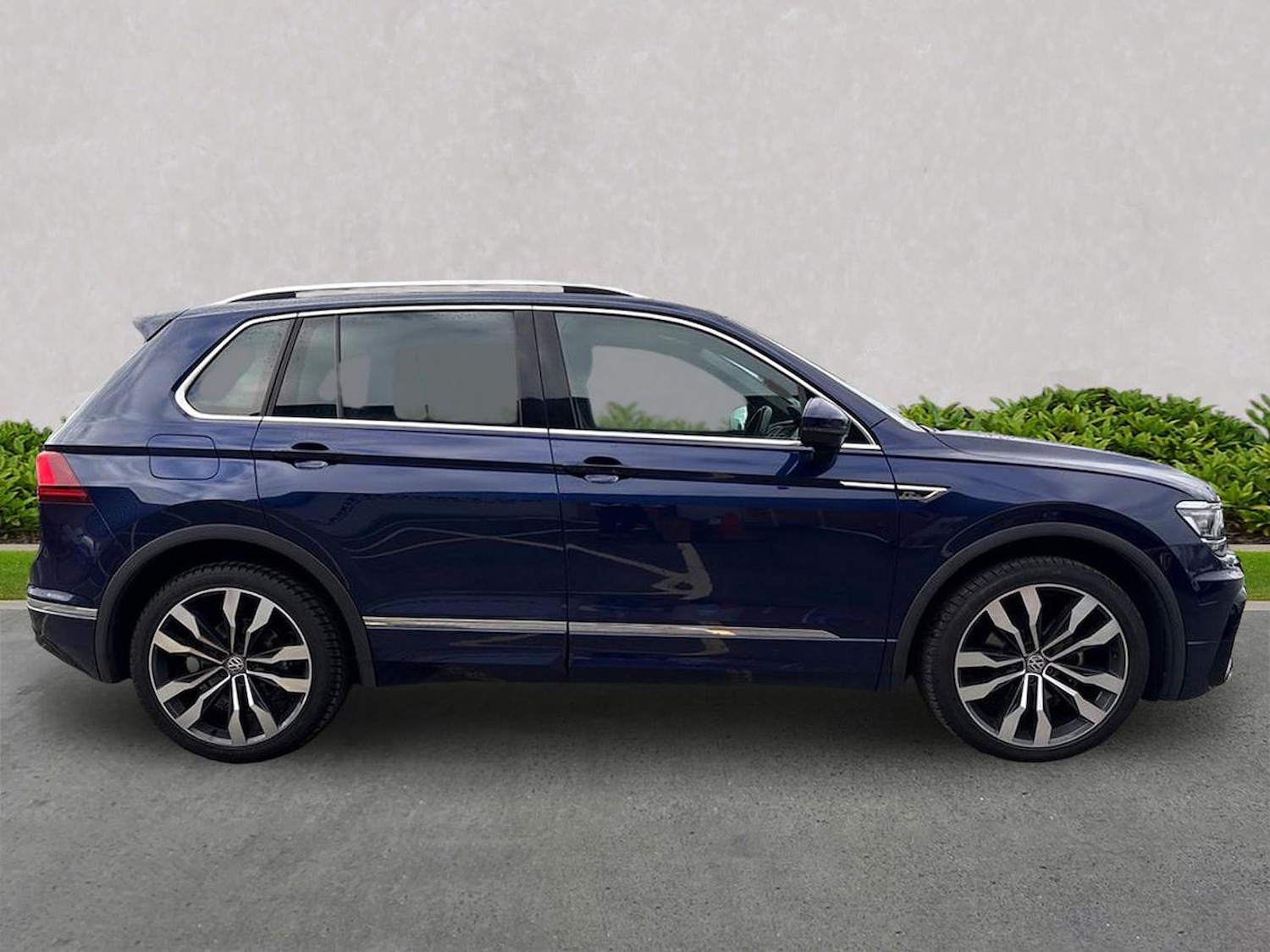 Used Volkswagen Tiguan 2017 for sale - 76596202: Photo 3