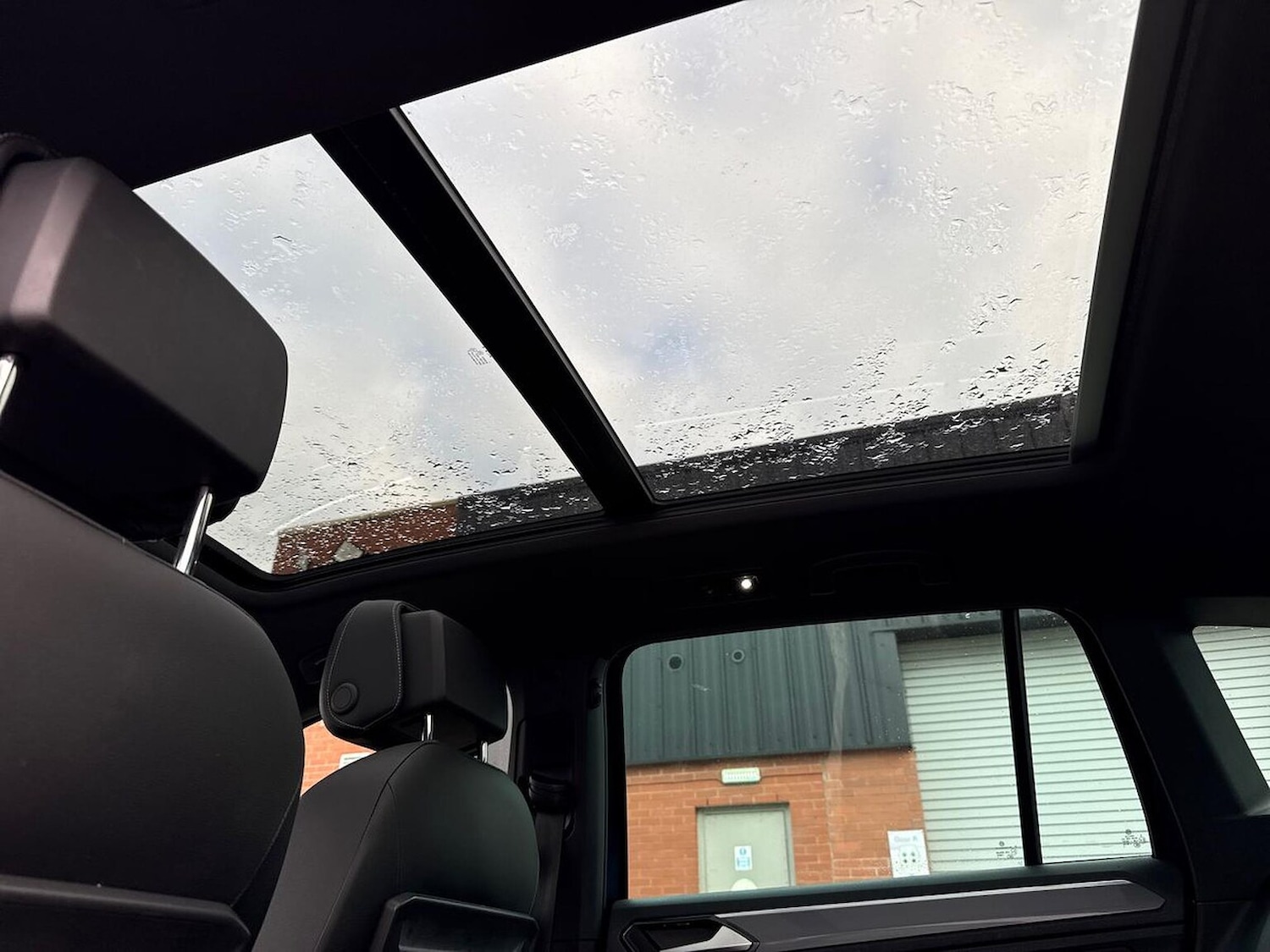 Used Volkswagen Tiguan 2017 for sale - 76596202: Photo 31