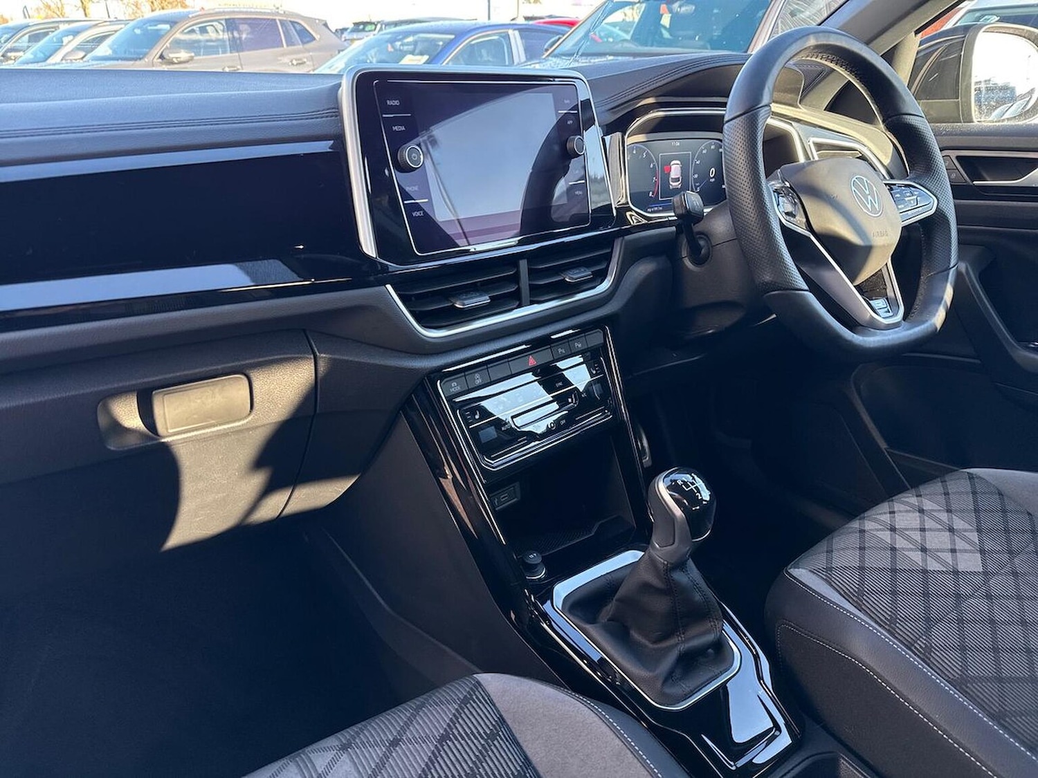 Used Volkswagen T-Roc 2022 for sale - 76628190: Photo 7