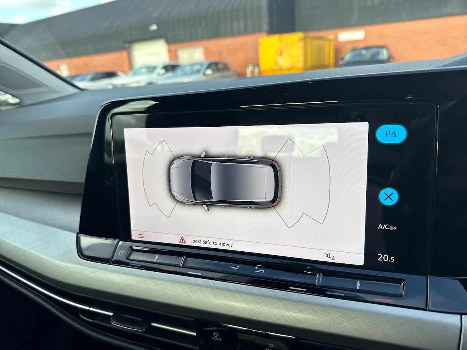 Used Volkswagen Golf 2022 for sale - 76437216: Photo 23