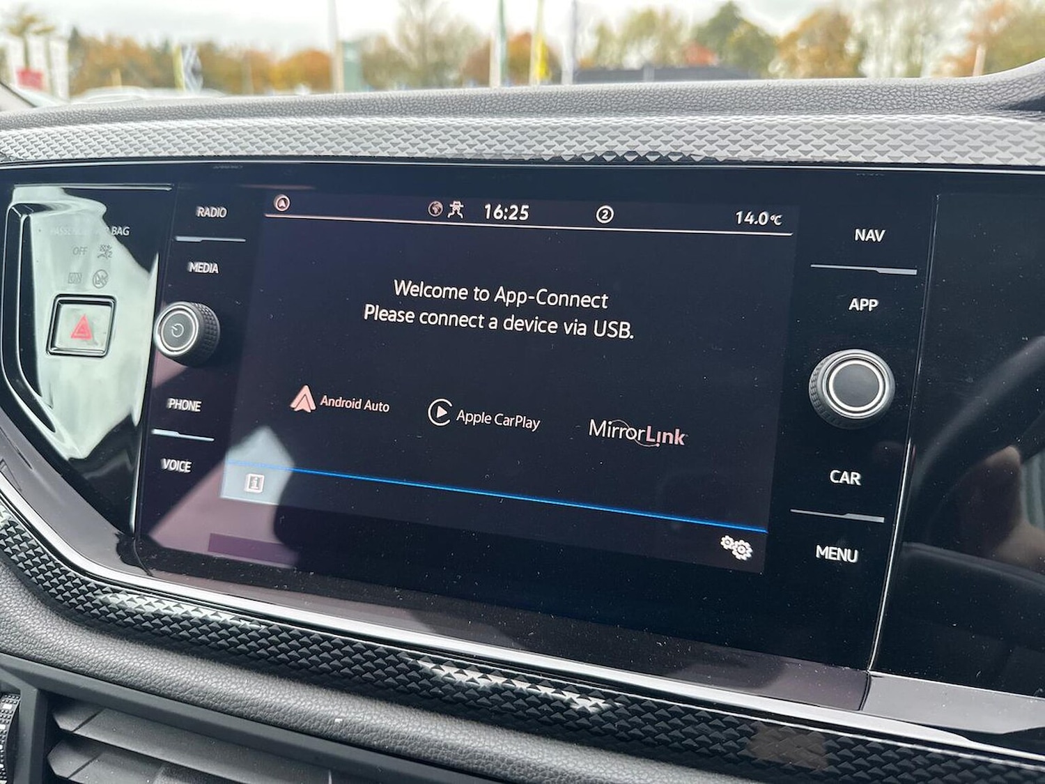 Used Volkswagen Polo 2023 for sale - 76478151: Photo 24