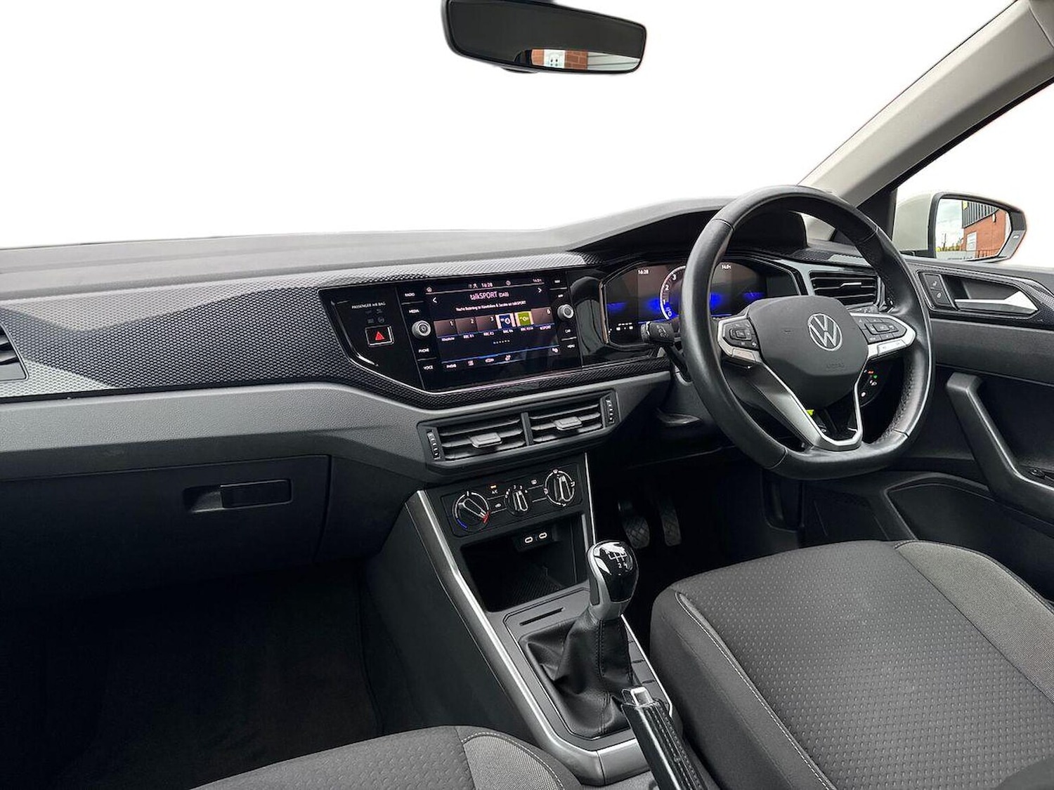 Used Volkswagen Polo 2023 for sale - 76478151: Photo 7