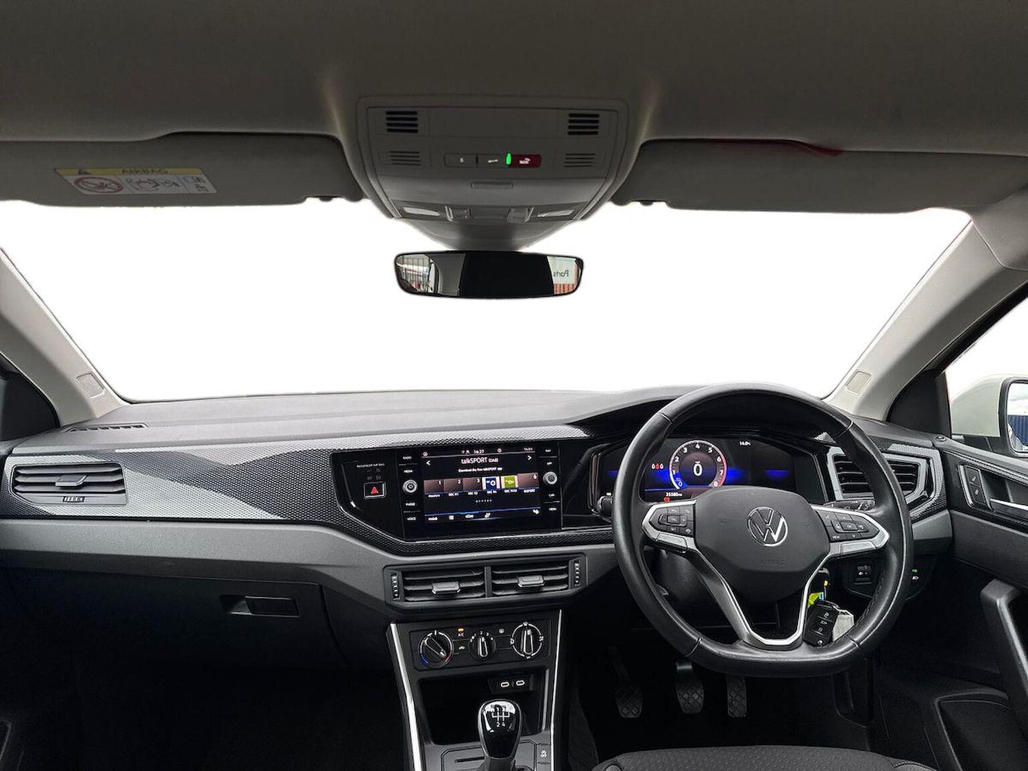 Used Volkswagen Polo 2023 for sale - 76478151: Photo 8