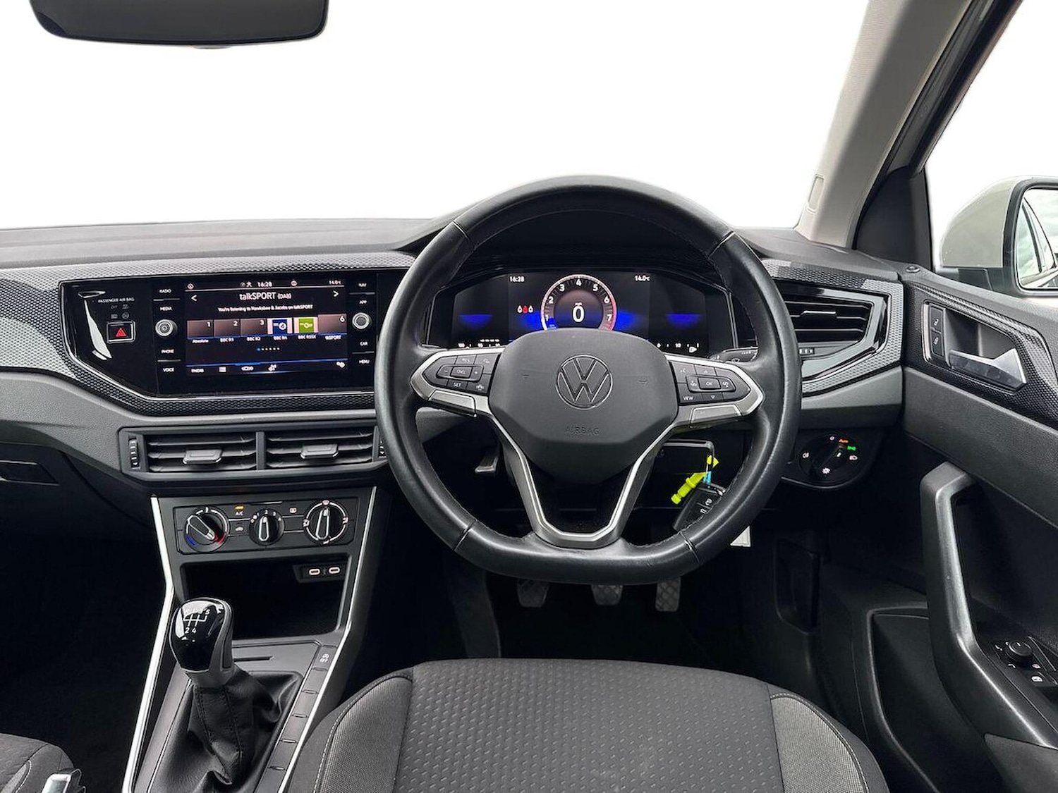 Used Volkswagen Polo 2023 for sale - 76478151: Photo 9