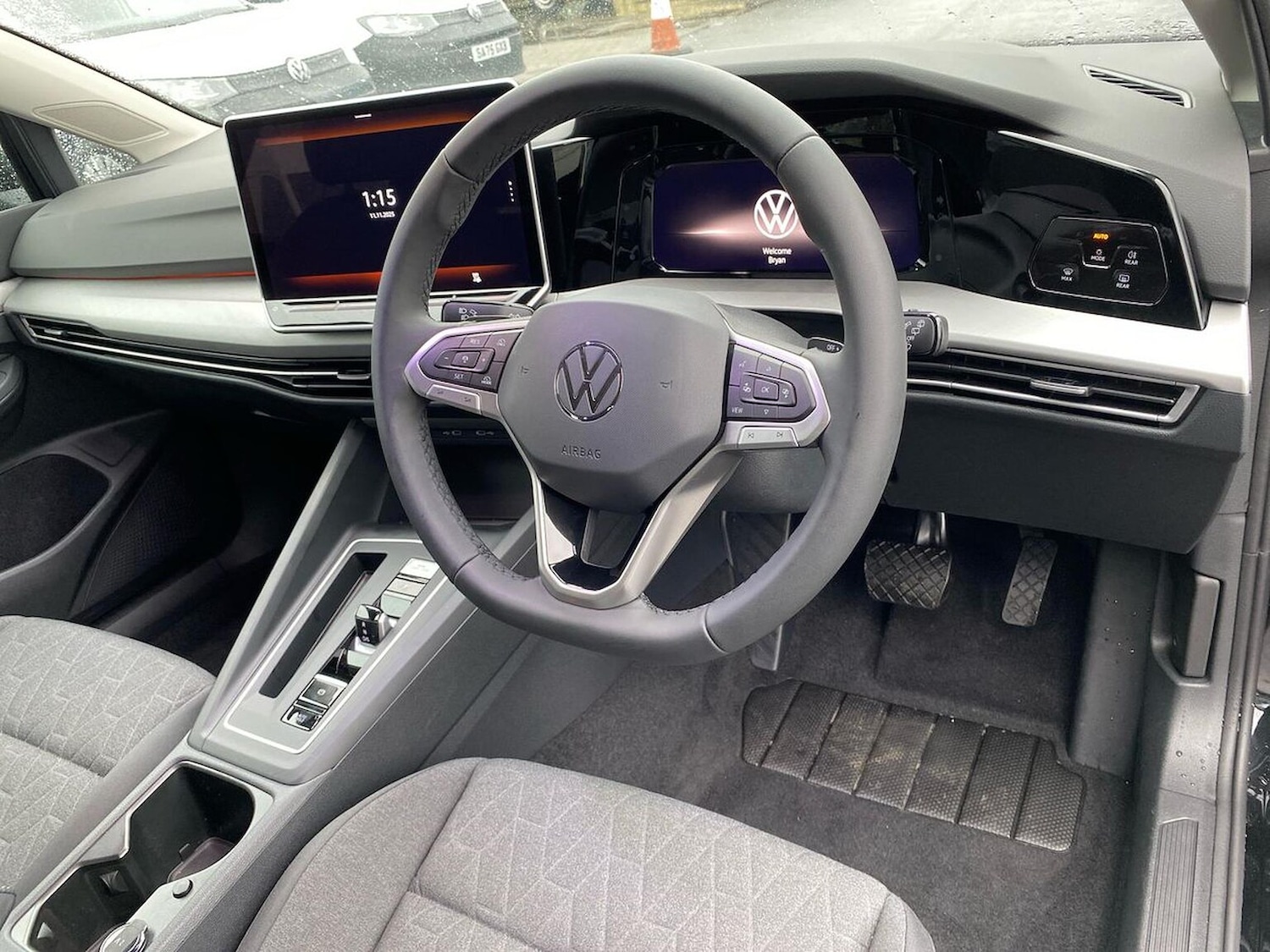 Used Volkswagen Golf 2025 for sale - 76547690: Photo 12