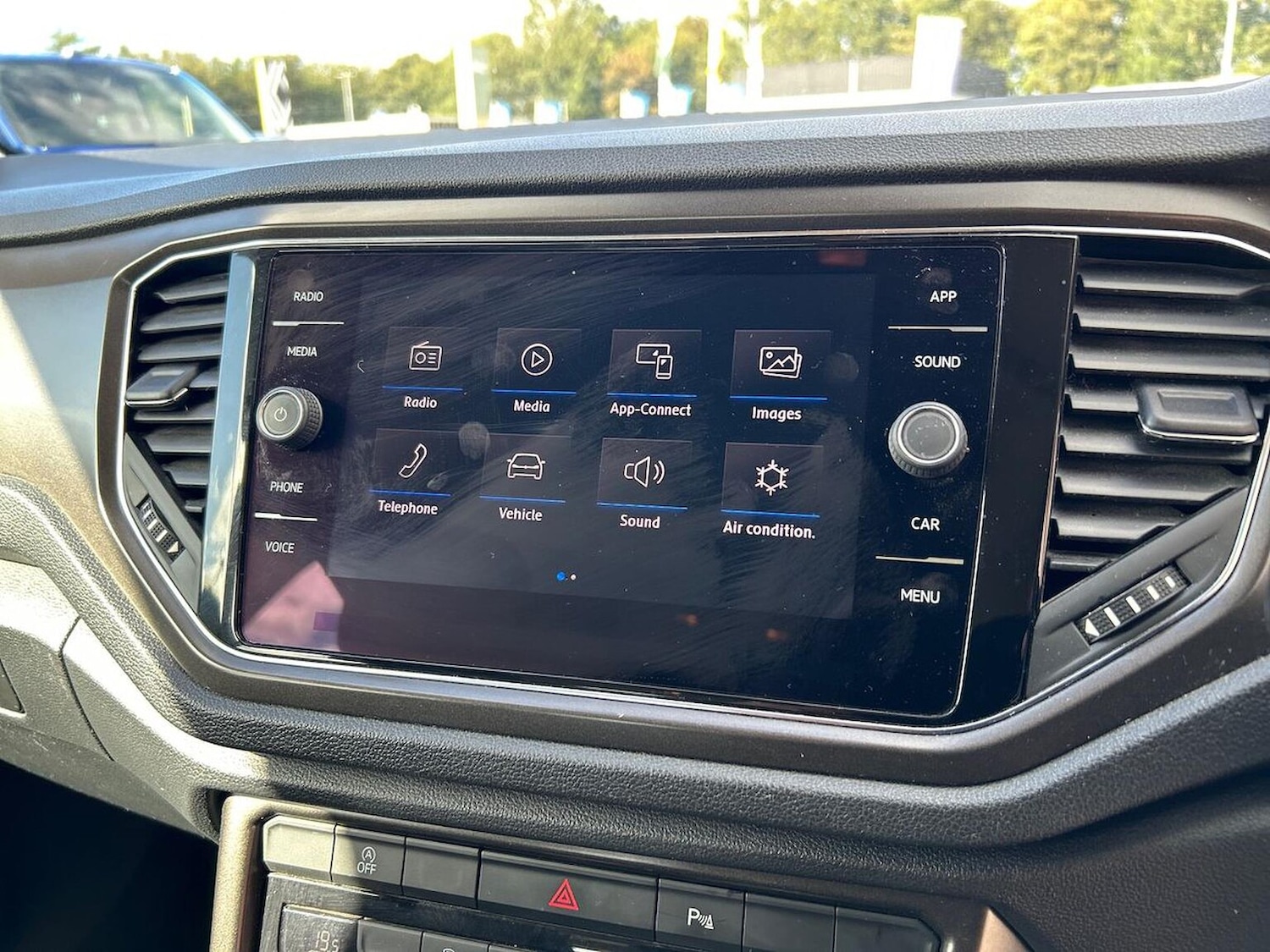 Used Volkswagen T-Roc 2019 for sale - 76023029: Photo 11
