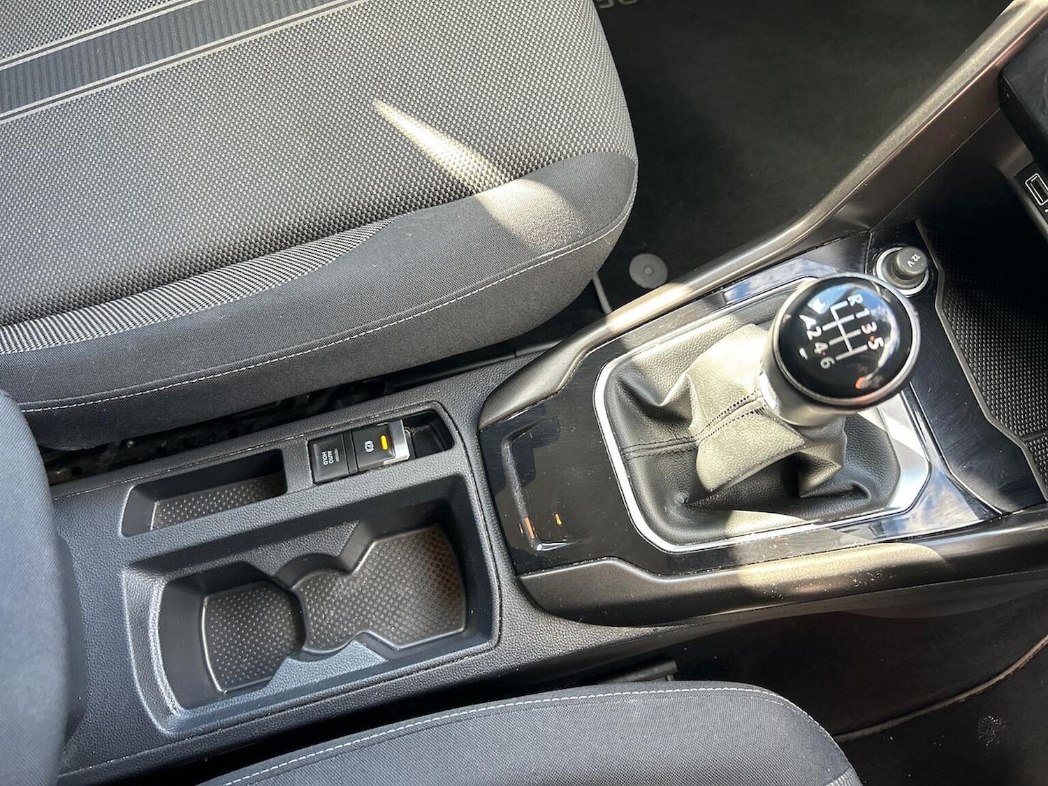 Used Volkswagen T-Roc 2019 for sale - 76023029: Photo 13