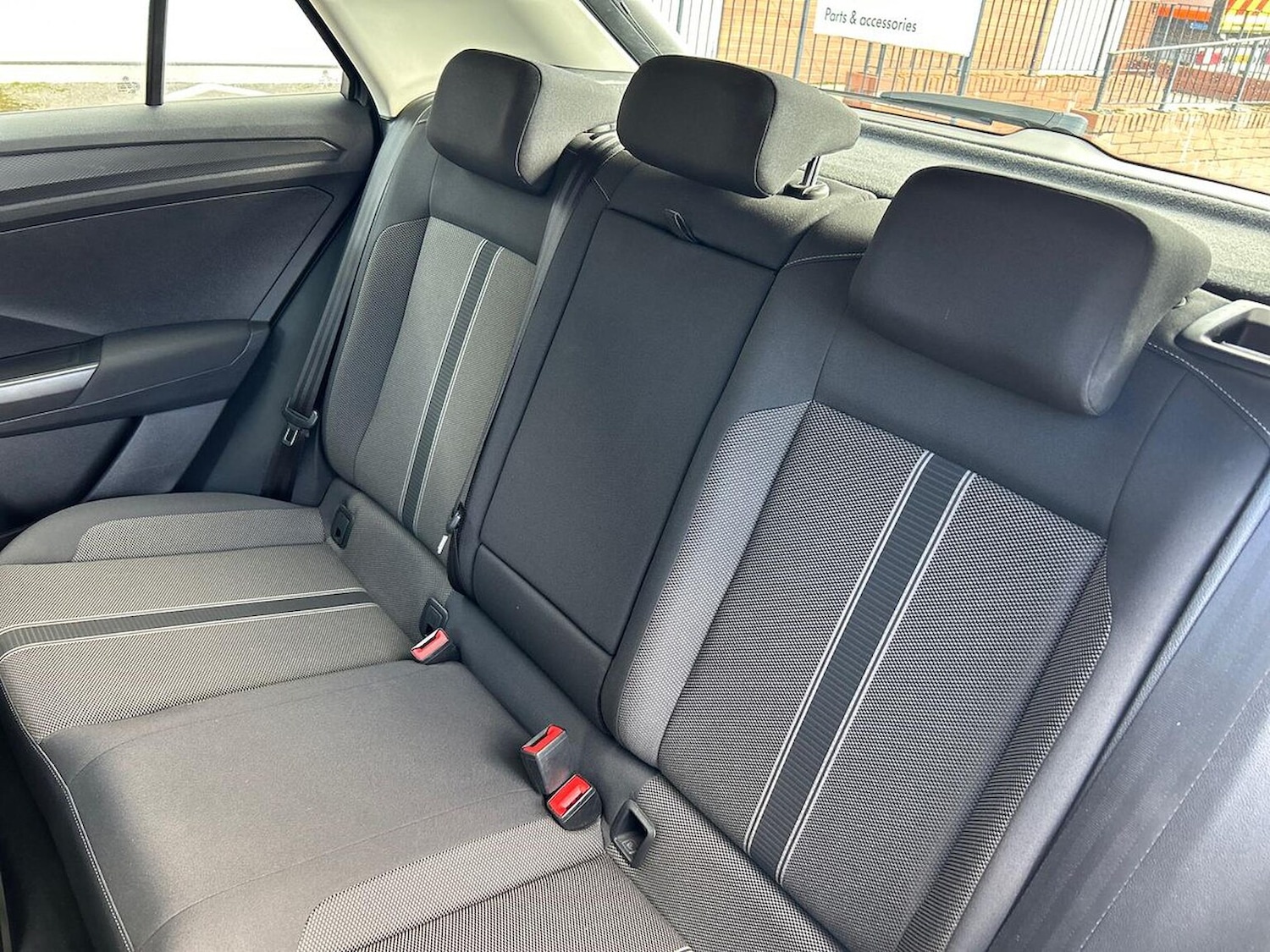 Used Volkswagen T-Roc 2019 for sale - 76023029: Photo 16