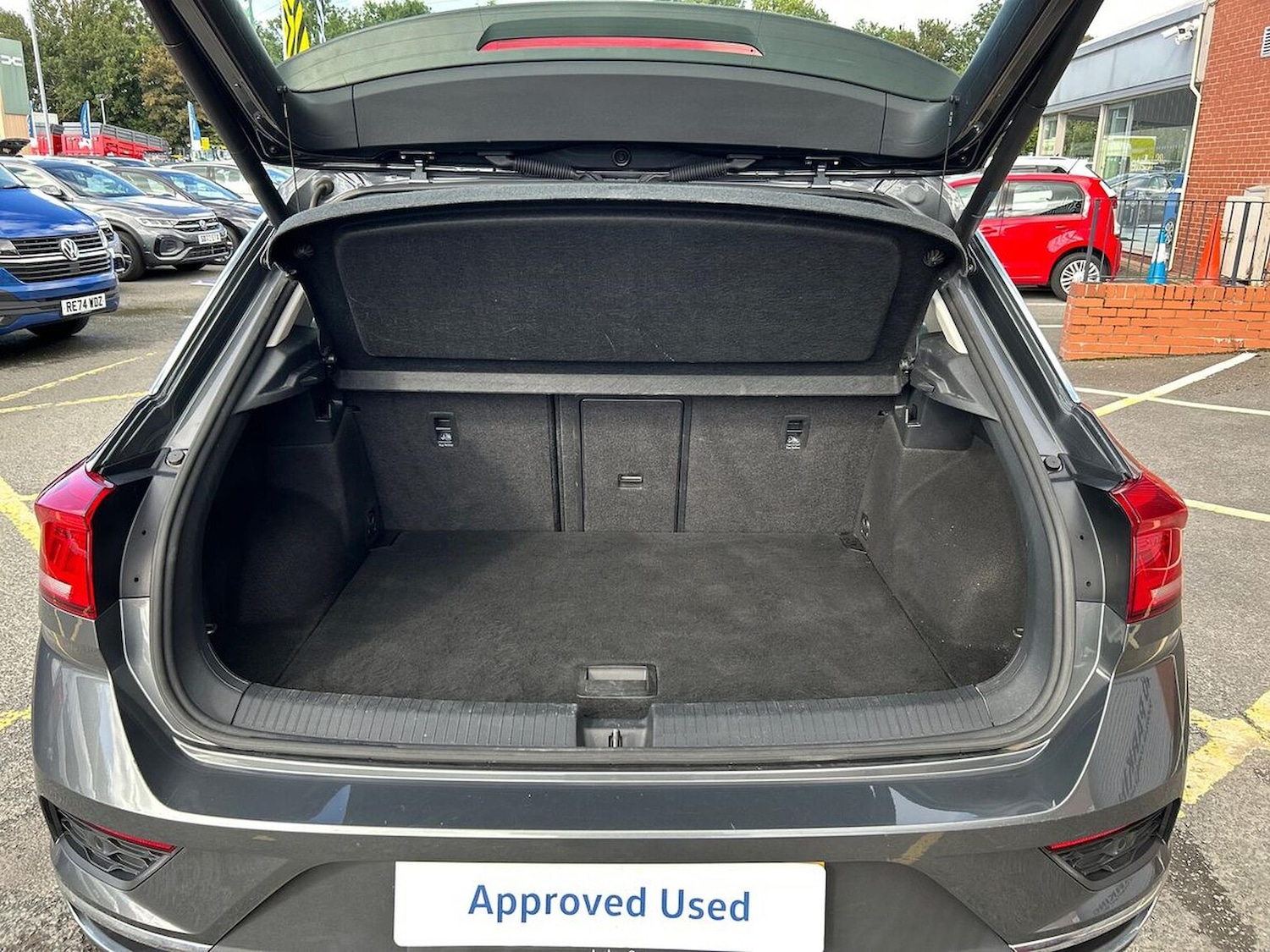 Used Volkswagen T-Roc 2019 for sale - 76023029: Photo 17