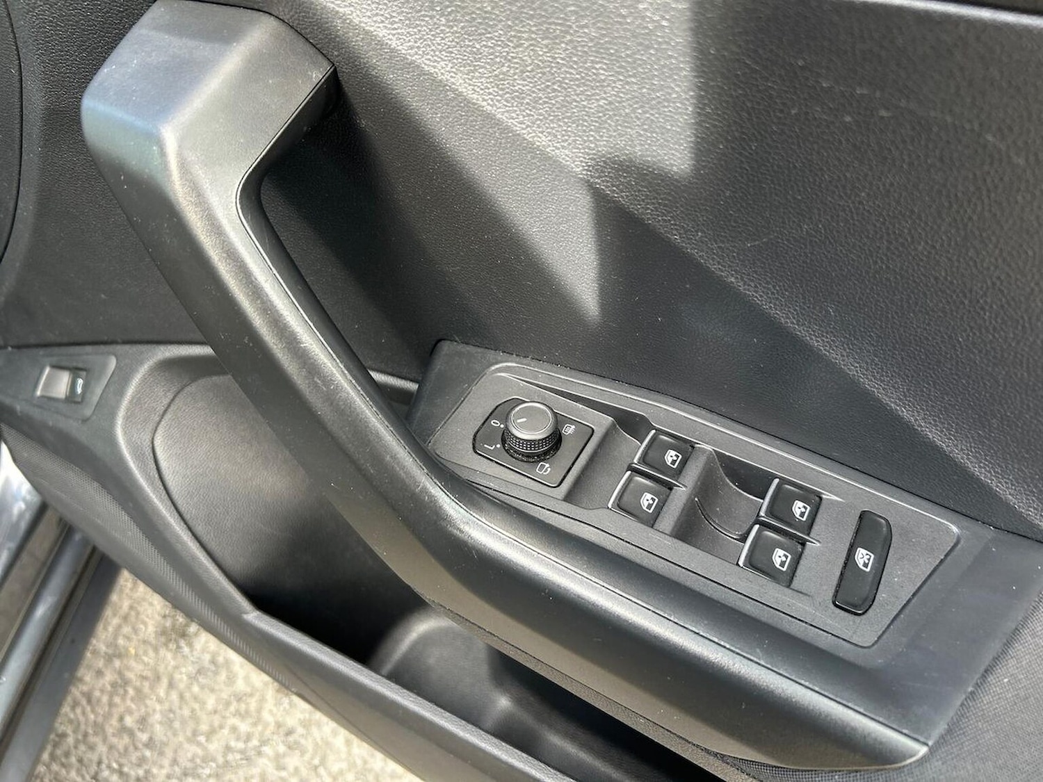 Used Volkswagen T-Roc 2019 for sale - 76023029: Photo 21
