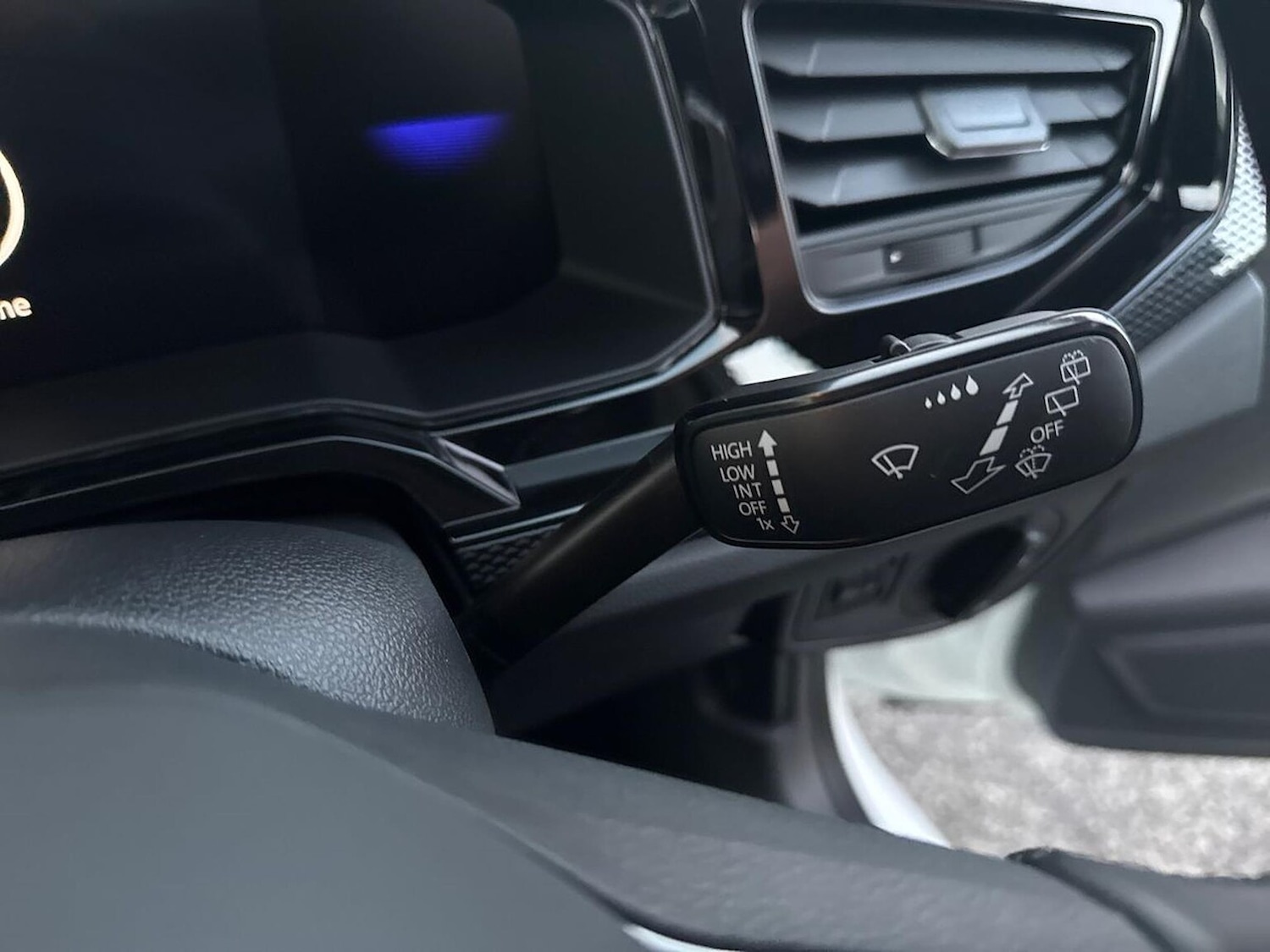 Used Volkswagen Polo 2025 for sale - 77059816: Photo 29