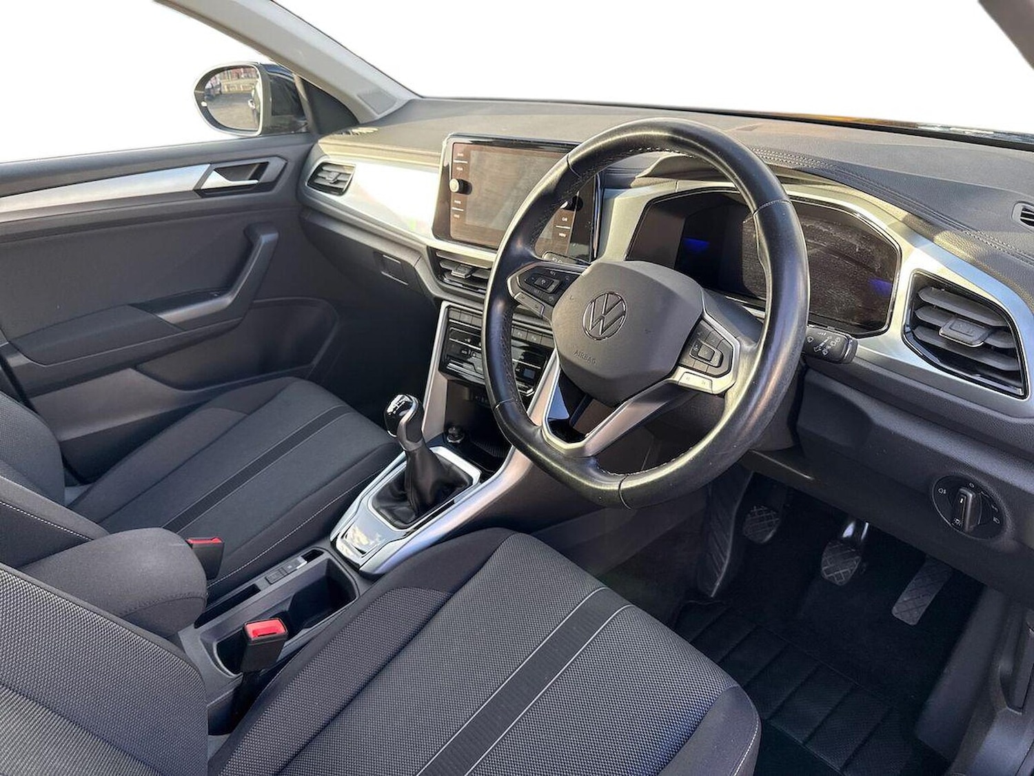 Used Volkswagen T-Roc 2023 for sale - 76439779: Photo 15