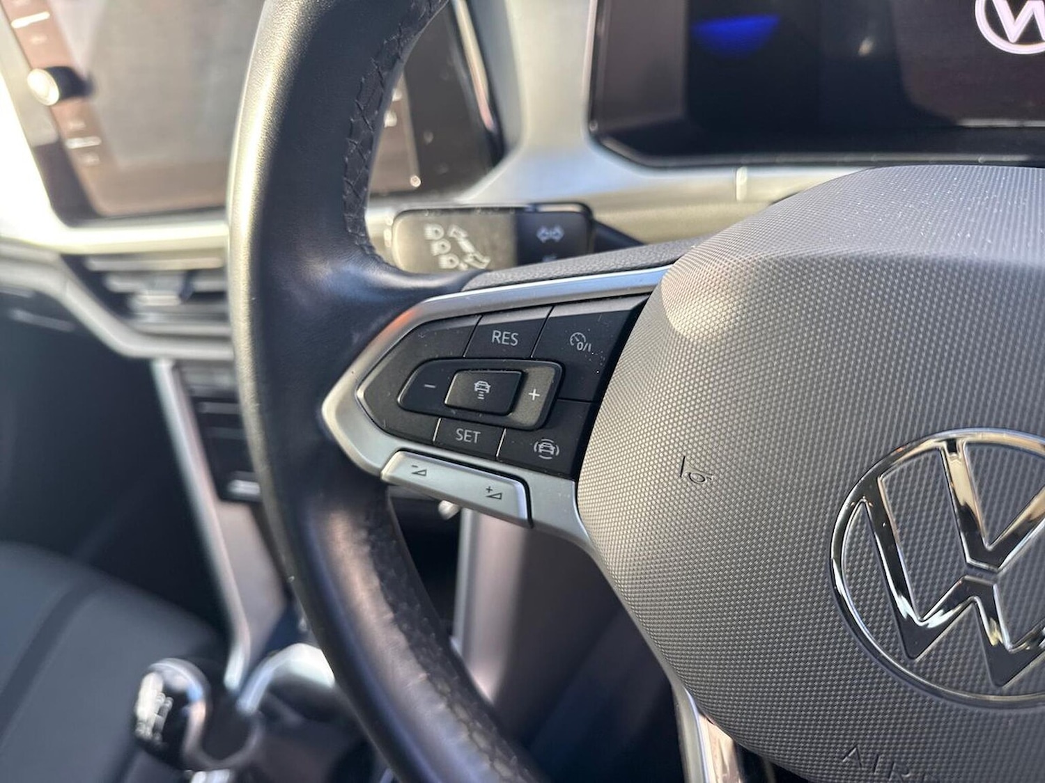 Used Volkswagen T-Roc 2023 for sale - 76439779: Photo 26