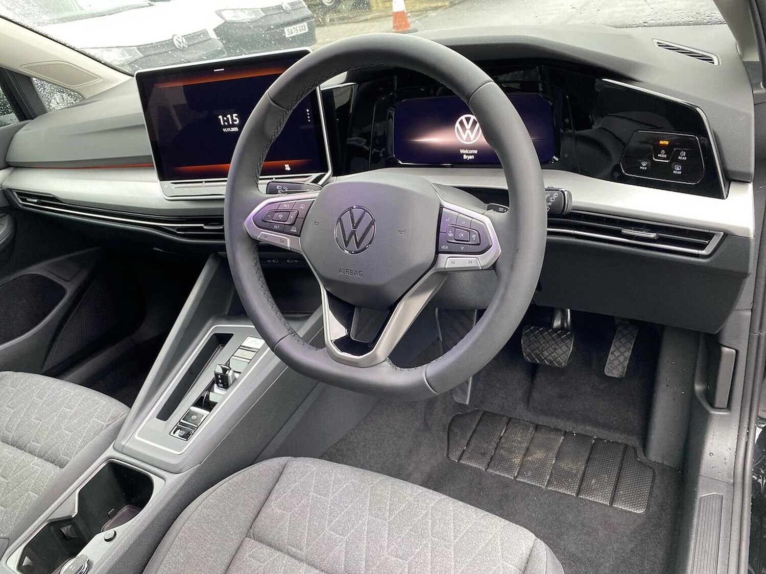 Used Volkswagen Golf 2025 for sale - 77488917: Photo 12