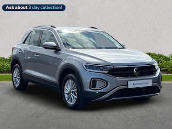 Used Volkswagen T-Roc 2023 for sale - 75604990: Photo