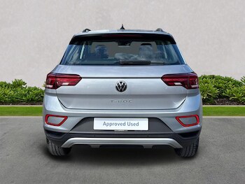 Used Volkswagen T-Roc 2023 for sale - 75604990: Photo